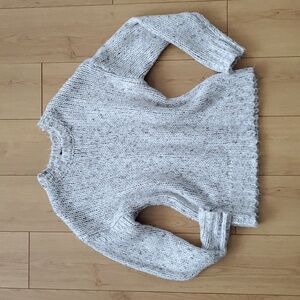 Icône Cozy Cream Sweater – Metallic Threads